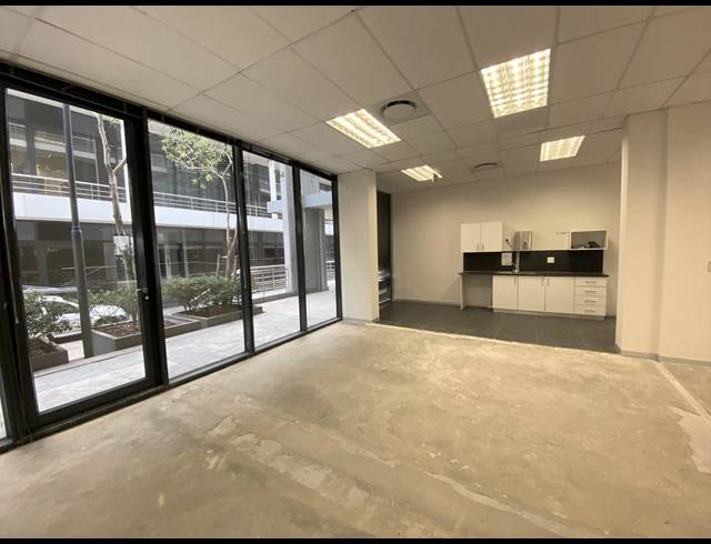 236M² OFFICE TO LET IN ZONNEBLOEM